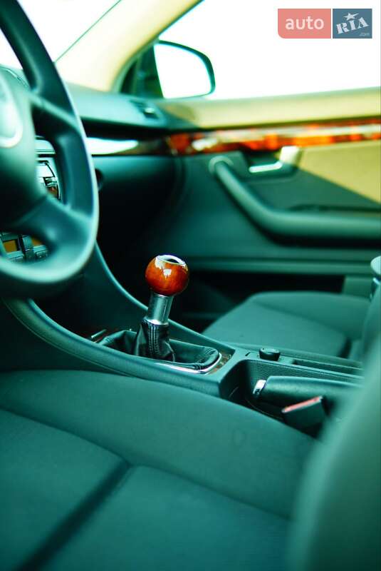 Универсал Audi A4 2004 в Шацке