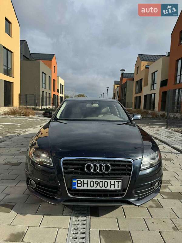 Седан Audi A4 2012 в Одесі