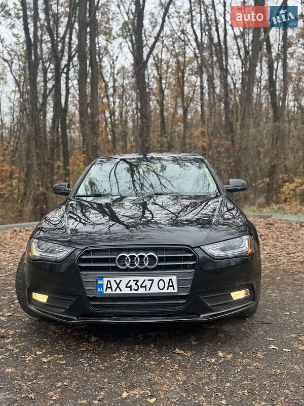 Седан Audi A4 2012 в Харкові