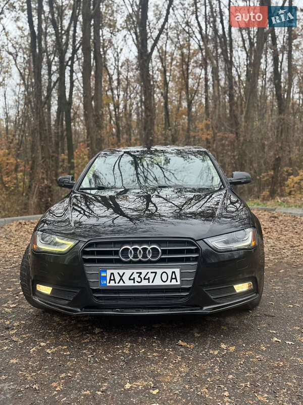 Седан Audi A4 2012 в Харкові