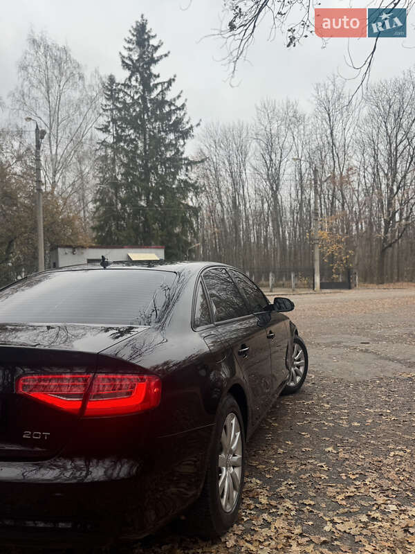 Седан Audi A4 2012 в Харкові