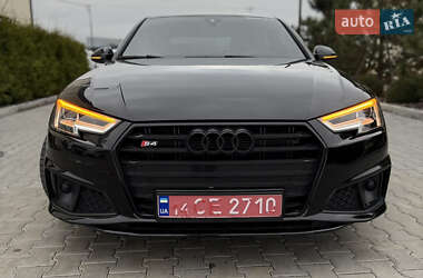 Седан Audi A4 2019 в Виннице