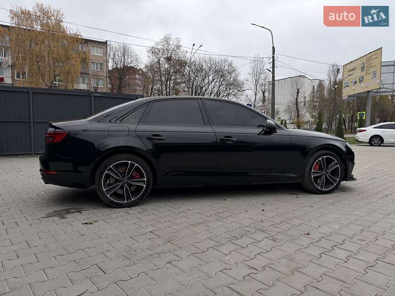 Седан Audi A4 2017 в Тернополе