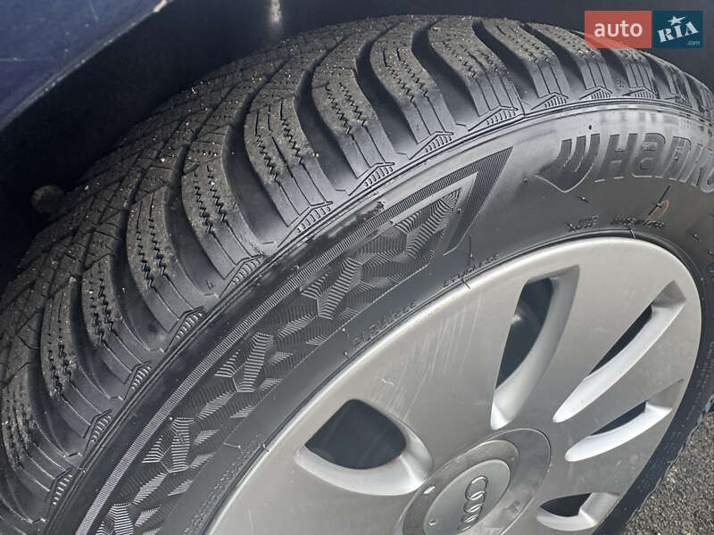 Седан Audi A4 2004 в Києві фото 14 Седан Audi A4 2004 в Києві