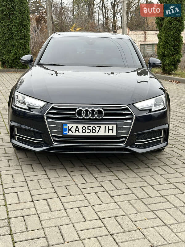 Седан Audi A4 2018 в Києві