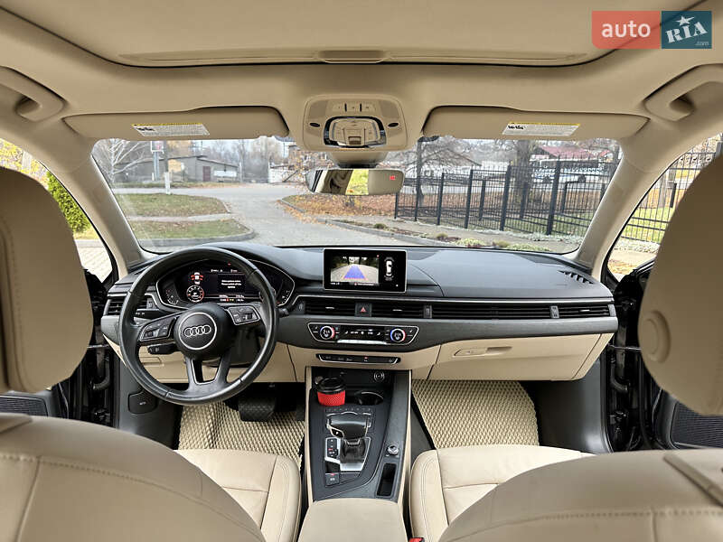 Седан Audi A4 2018 в Києві