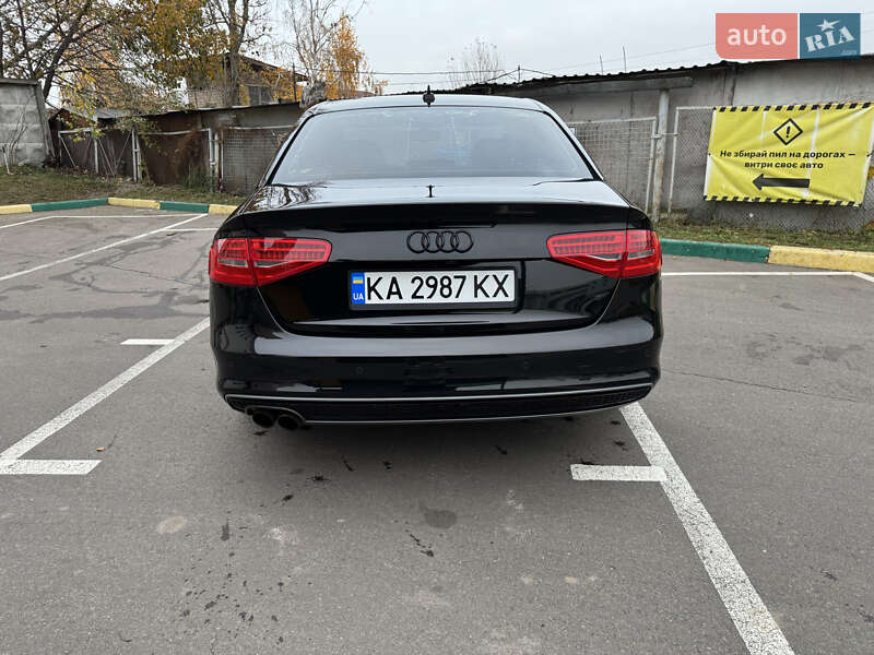 Седан Audi A4 2014 в Киеве
