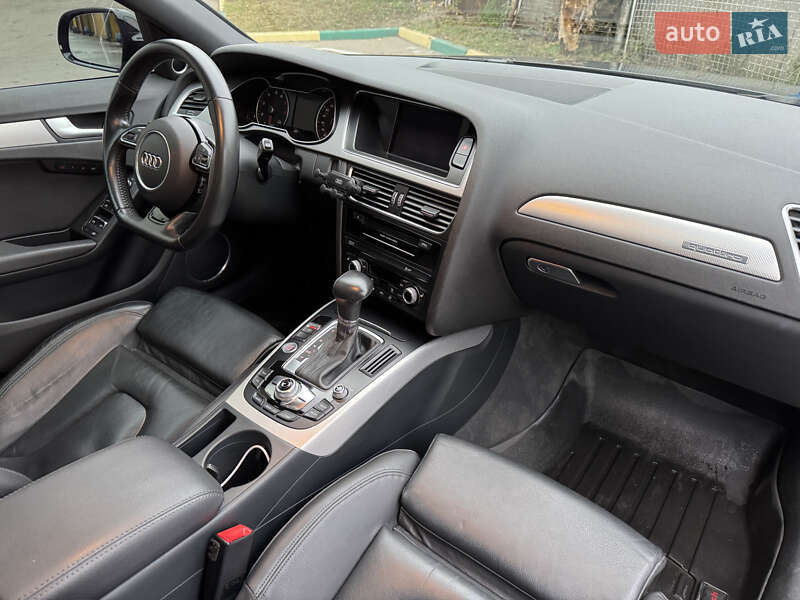 Седан Audi A4 2014 в Киеве