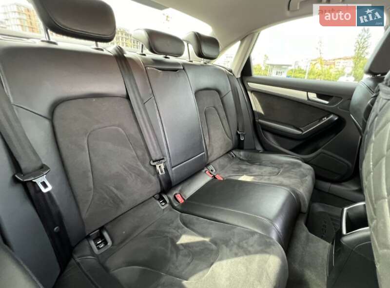 Седан Audi A4 2014 в Чорткові