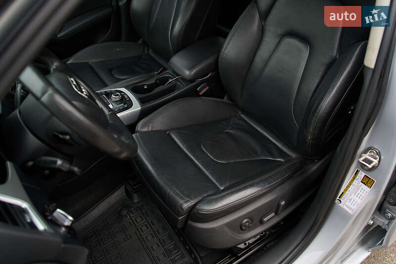 Седан Audi A4 2011 в Києві