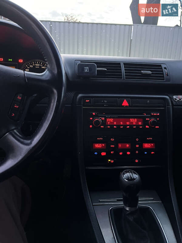 Седан Audi A4 2002 в Ромнах фото 5 Седан Audi A4 2002 в Ромнах