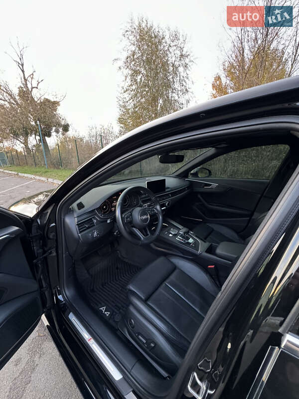 Седан Audi A4 2018 в Киеве