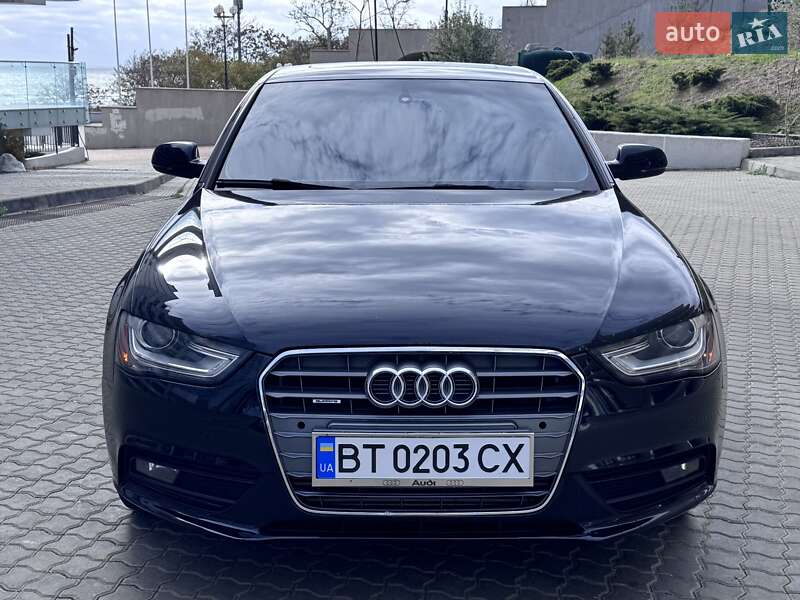 Седан Audi A4 2013 в Одесі