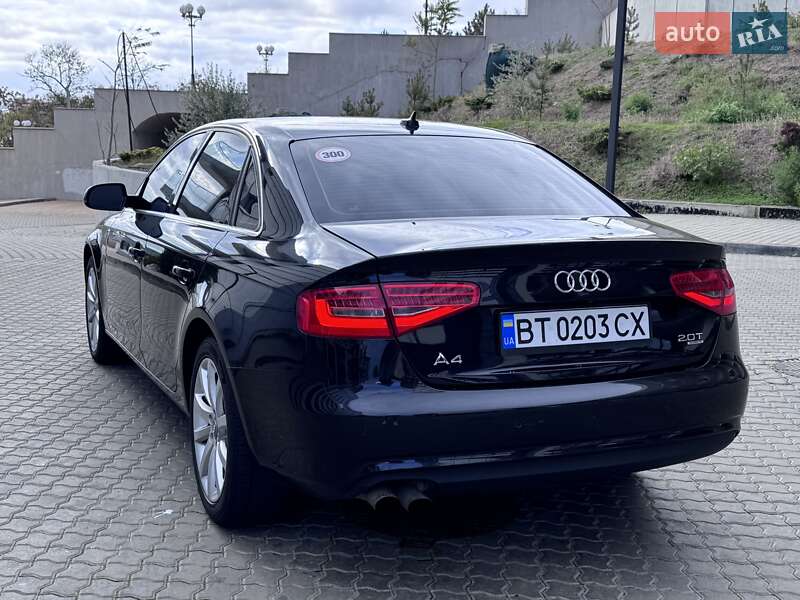 Седан Audi A4 2013 в Одесі
