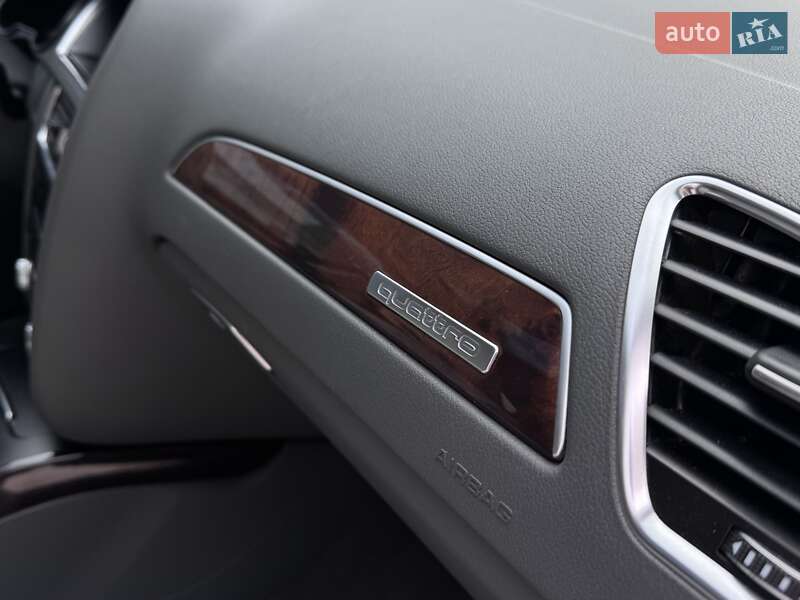 Седан Audi A4 2013 в Одесі