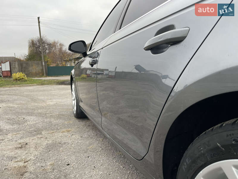 Седан Audi A4 2016 в Лубнах фото 18 Седан Audi A4 2016 в Лубнах