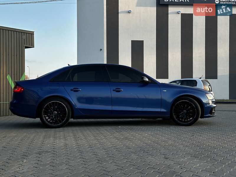 Седан Audi A4 2015 в Львове