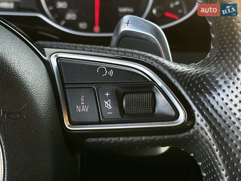 Седан Audi A4 2015 в Львове