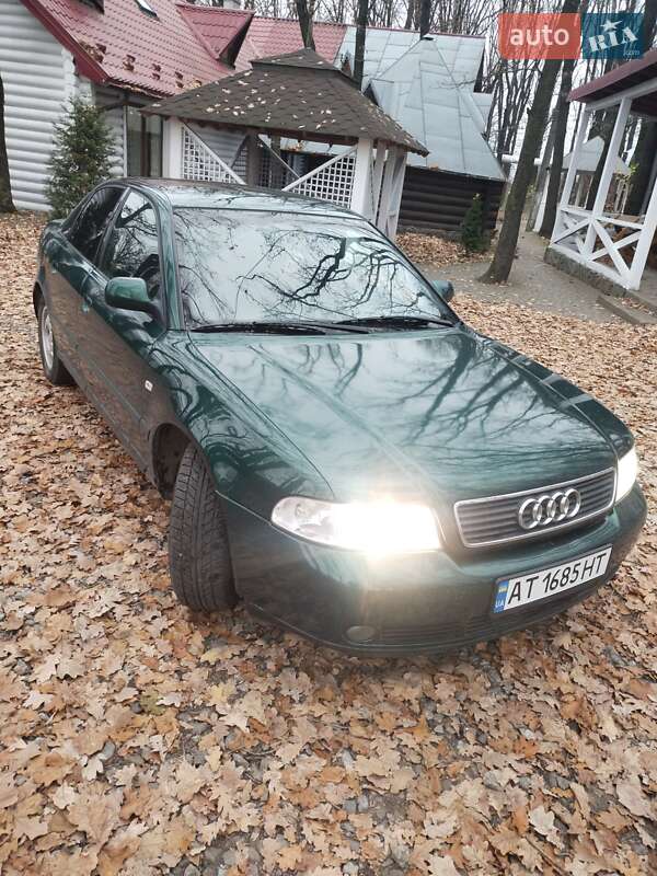 Седан Audi A4 2000 в Ивано-Франковске