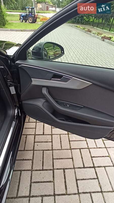 Универсал Audi A4 2020 в Прилуках