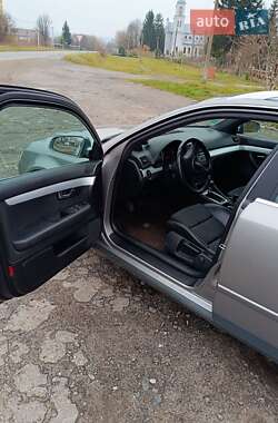 Универсал Audi A4 2003 в Деражне