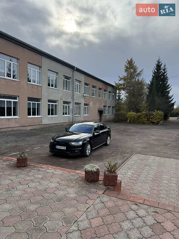 Седан Audi A4 2015 в Бучачі