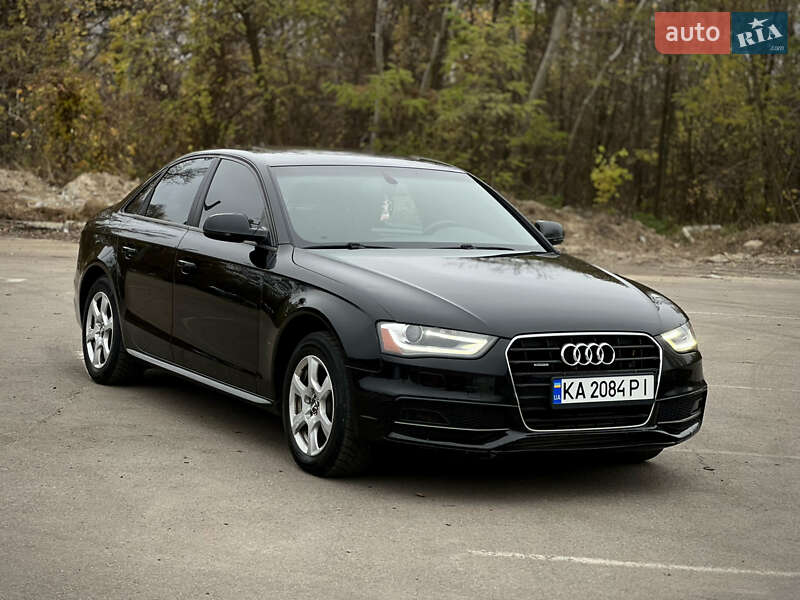 Седан Audi A4 2015 в Києві
