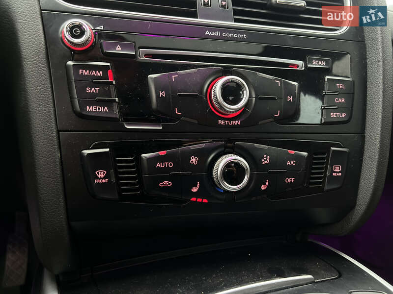 Седан Audi A4 2015 в Києві