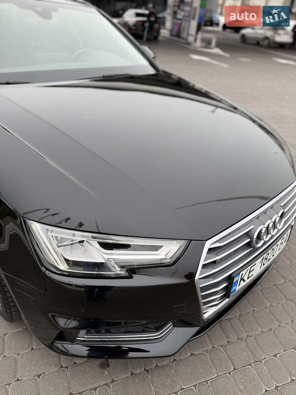Седан Audi A4 2016 в Днепре