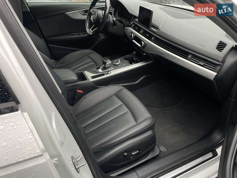 Седан Audi A4 2016 в Киеве