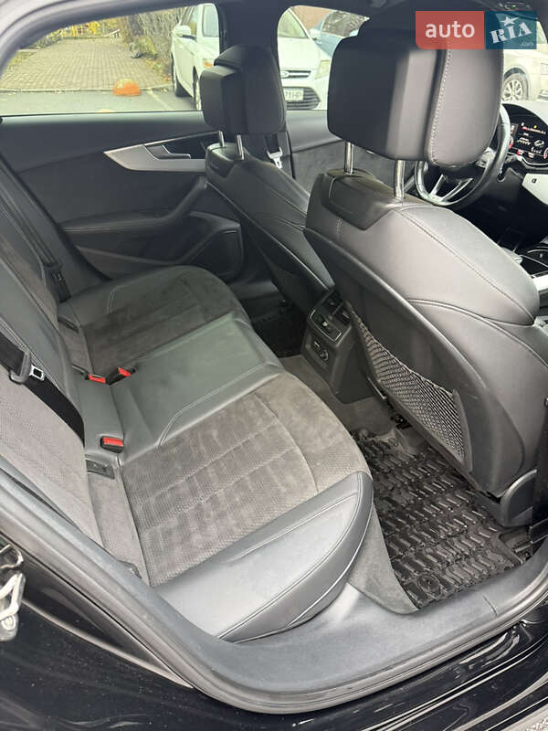 Седан Audi A4 2021 в Киеве