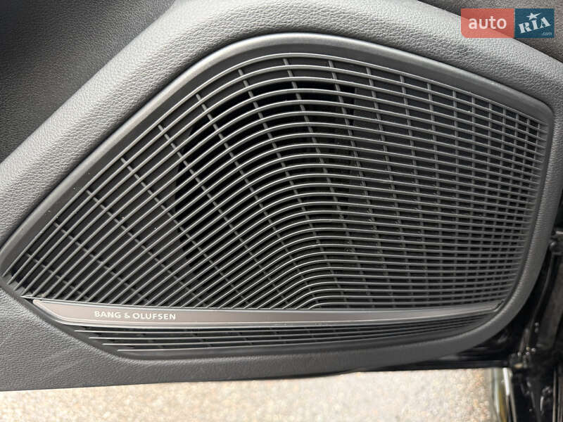 Седан Audi A4 2021 в Киеве