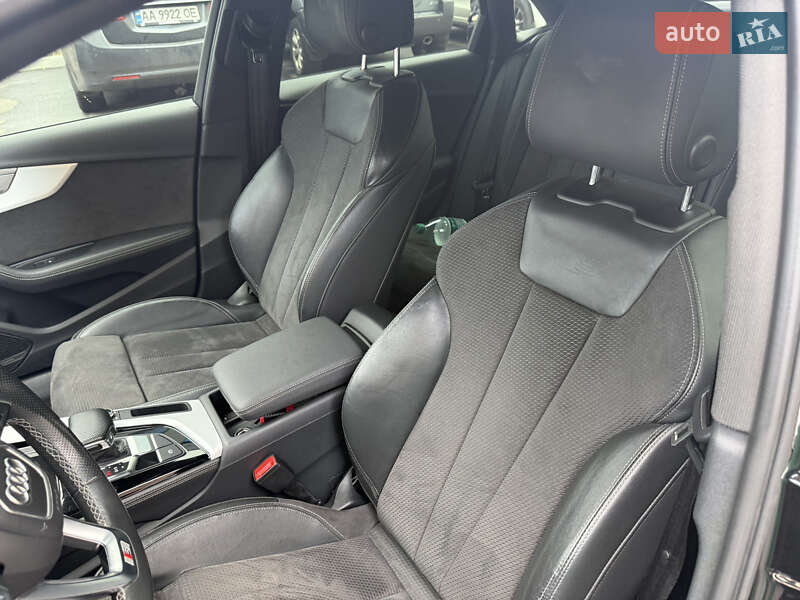 Седан Audi A4 2021 в Киеве