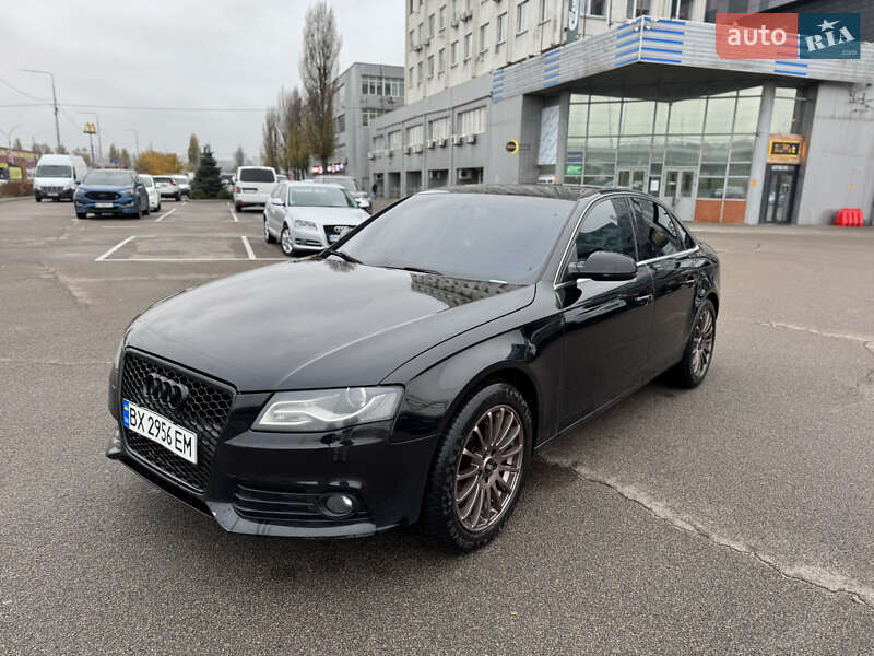 Седан Audi A4 2011 в Києві