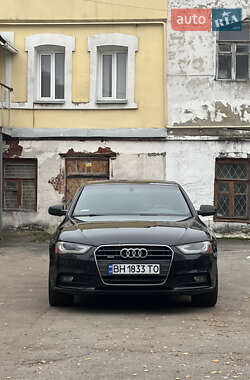 Седан Audi A4 2012 в Сумах