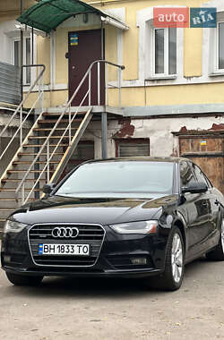 Седан Audi A4 2012 в Прилуках