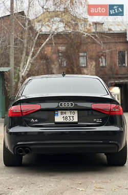 Седан Audi A4 2012 в Прилуках
