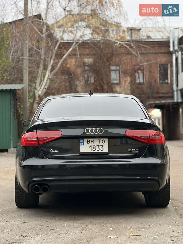 Седан Audi A4 2012 в Прилуках