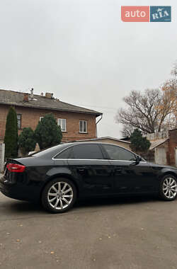 Седан Audi A4 2012 в Прилуках
