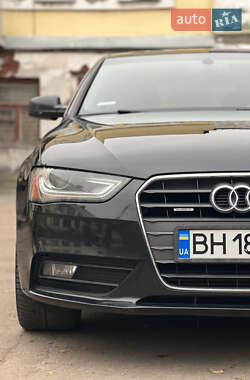 Седан Audi A4 2012 в Прилуках