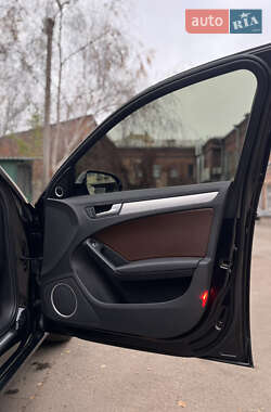 Седан Audi A4 2012 в Прилуках