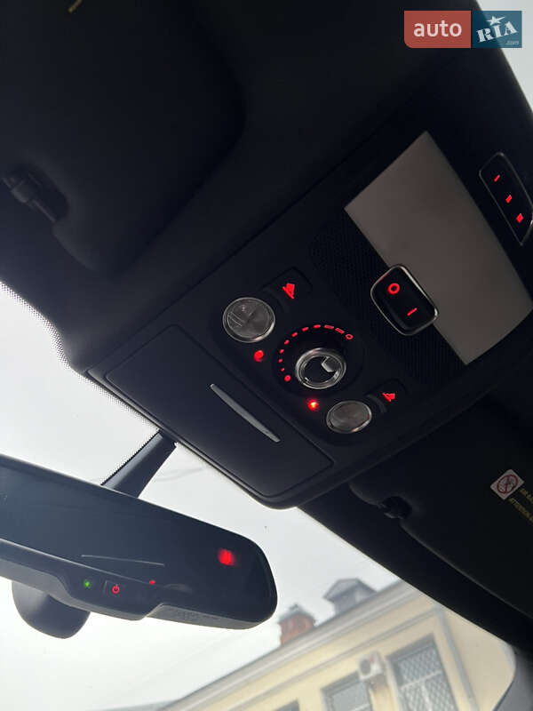 Седан Audi A4 2012 в Прилуках