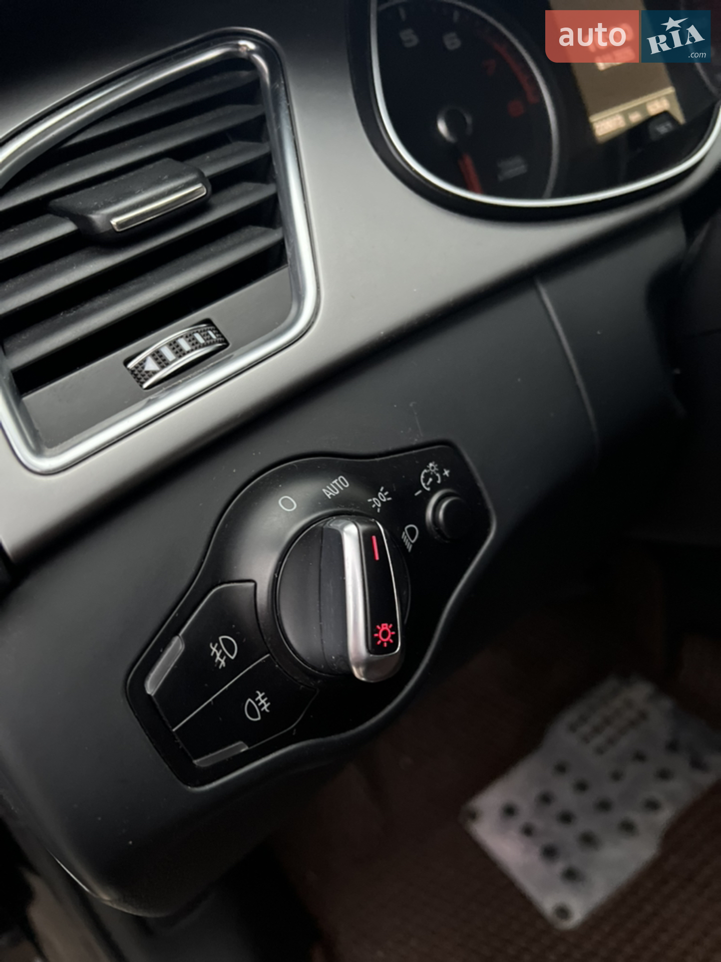 2012 Audi A4 - мініатюра 28