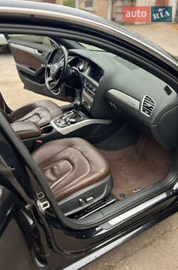 Седан Audi A4 2012 в Прилуках