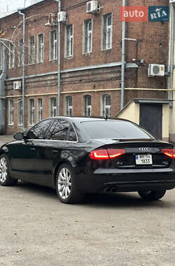 Седан Audi A4 2012 в Прилуках