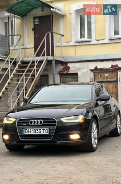Седан Audi A4 2012 в Прилуках
