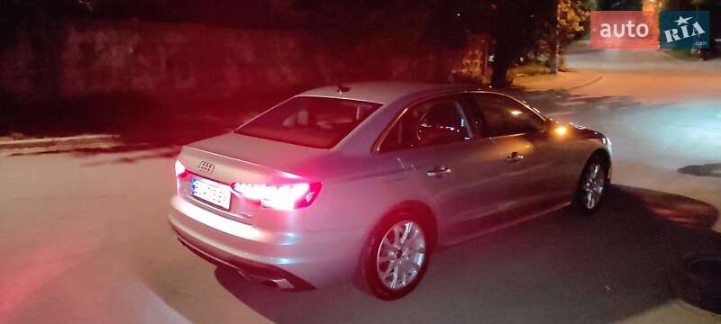 Седан Audi A4 2021 в Києві