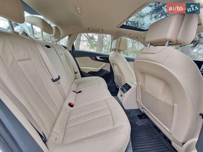 Седан Audi A4 2017 в Дніпрі