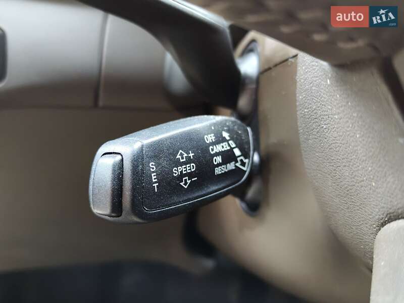 Универсал Audi A4 2013 в Киеве