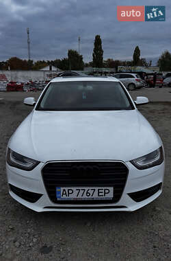 Седан Audi A4 2012 в Умані